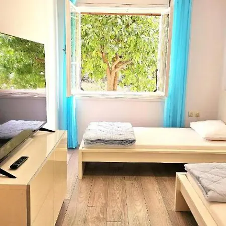 George Central Apartmán